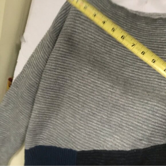 DKNY Color Block Ribbed Knit Sweater Cashmere Blend Boat Neck Oversized Minimal - Picture 14 of 16